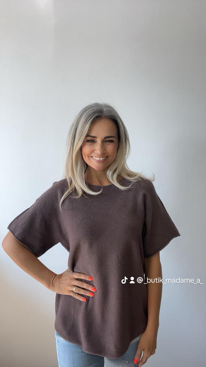 Sweter z krotkim rękawem