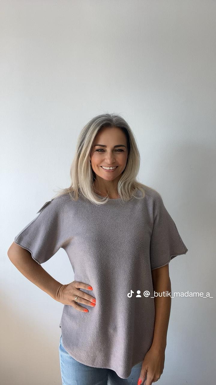 Sweter z krotkim rękawem