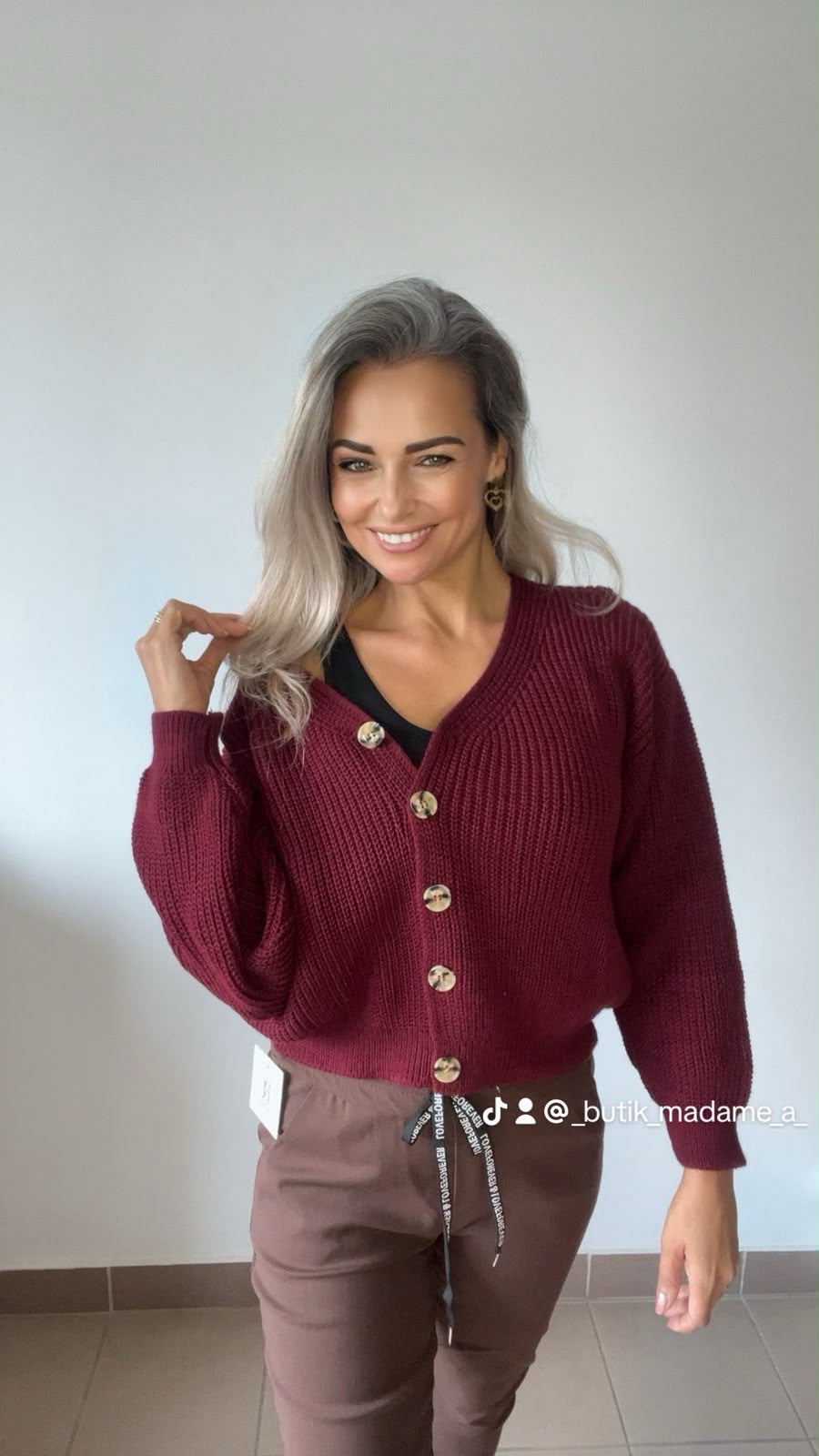 Krótki sweter rozpinany
