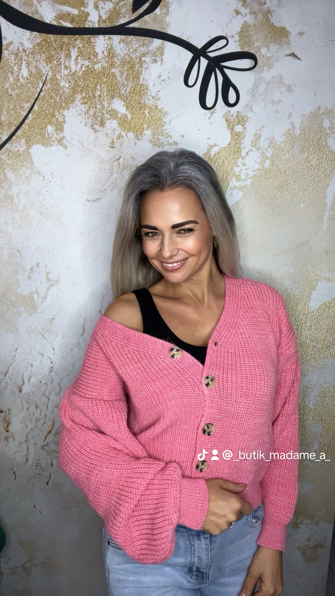 Krótki sweter rozpinany